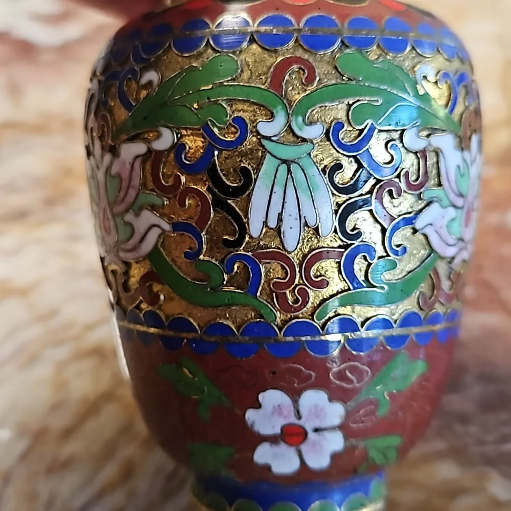 Chinese Cloisonne Enamel Vase